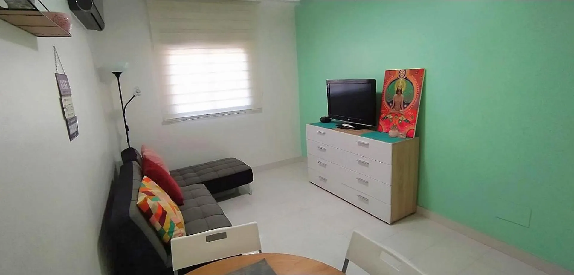 Modern Spacious Apartment In Center Of Malaga location
